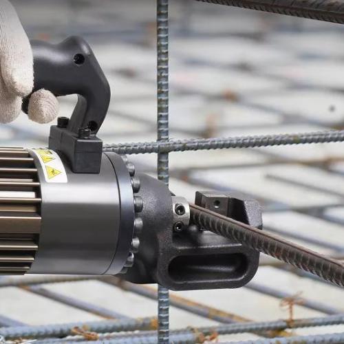 Hydraulic Rebar Cutter — In Use